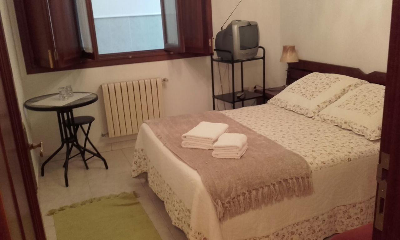 Hostal La Carballinesa Santiago de Compostela Exterior foto